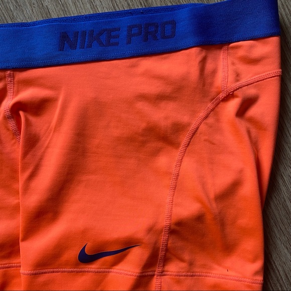 Coral pink Nike spandex shorts - Picture 3 of 4